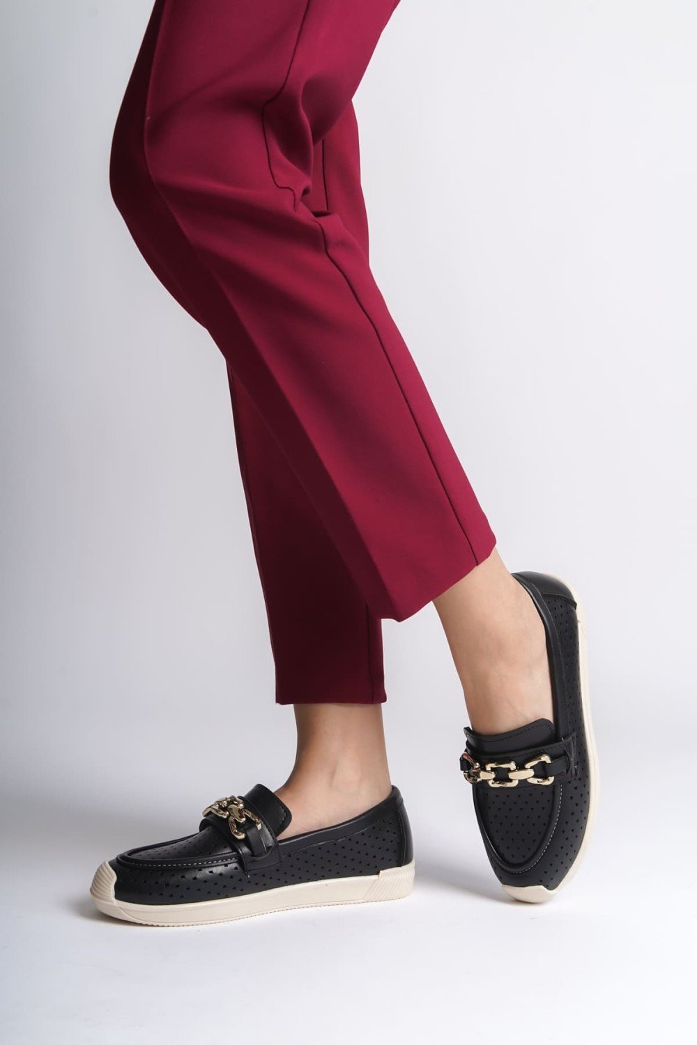 LAYLA Bağcıksız Ortopedik Rahat Taban Kalp Desenli Kadın Babet Ayakkabı CKT - Siyah LAYLA Bağcıksız Ortopedik Rahat Taban Kalp Desenli Kadın Babet Ayakkabı CKT - Siyah