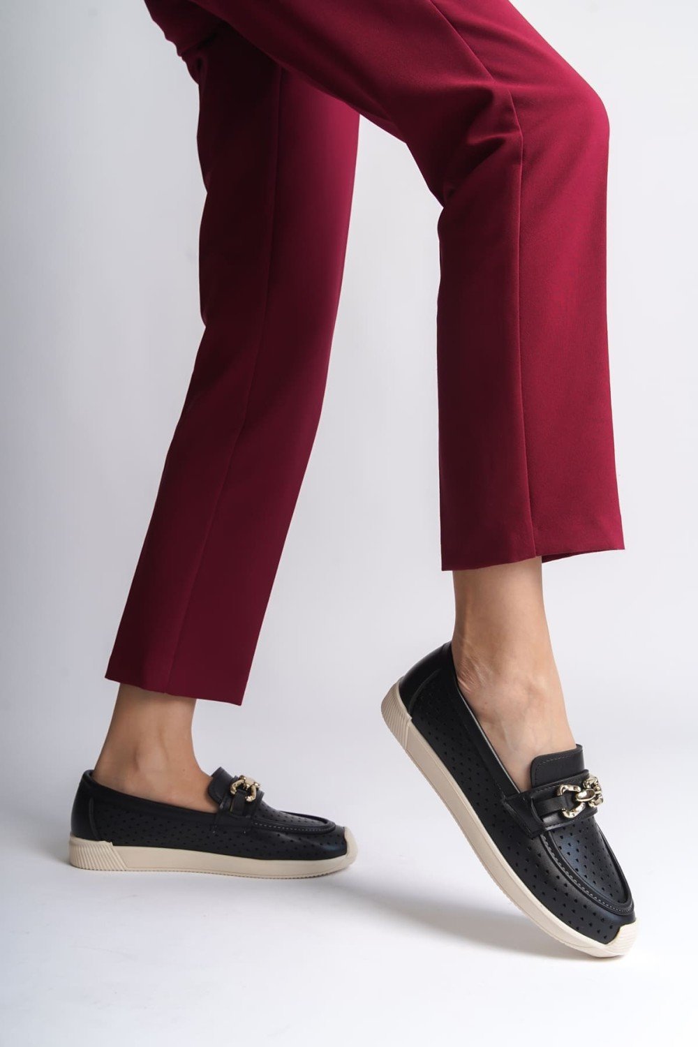 LAYLA Bağcıksız Ortopedik Rahat Taban Kalp Desenli Kadın Babet Ayakkabı CKT - Siyah LAYLA Bağcıksız Ortopedik Rahat Taban Kalp Desenli Kadın Babet Ayakkabı CKT - Siyah