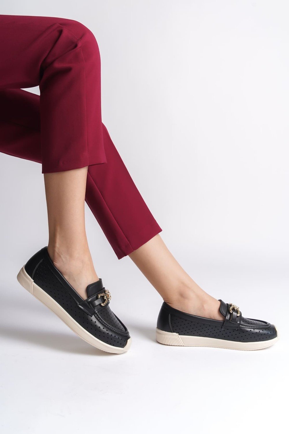 LAYLA Bağcıksız Ortopedik Rahat Taban Kalp Desenli Kadın Babet Ayakkabı CKT - Siyah LAYLA Bağcıksız Ortopedik Rahat Taban Kalp Desenli Kadın Babet Ayakkabı CKT - Siyah