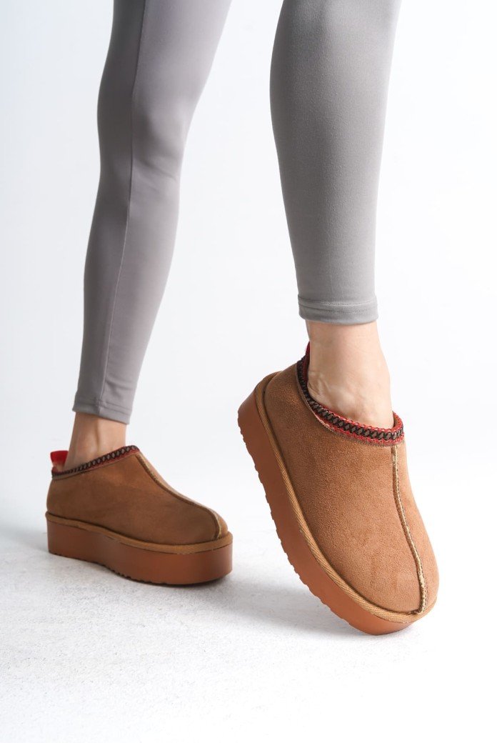 LEILA Bağcıksız Düz ve Kalın Taban İçi Kürklü Kısa Süet Kadın Bot STT - Taba