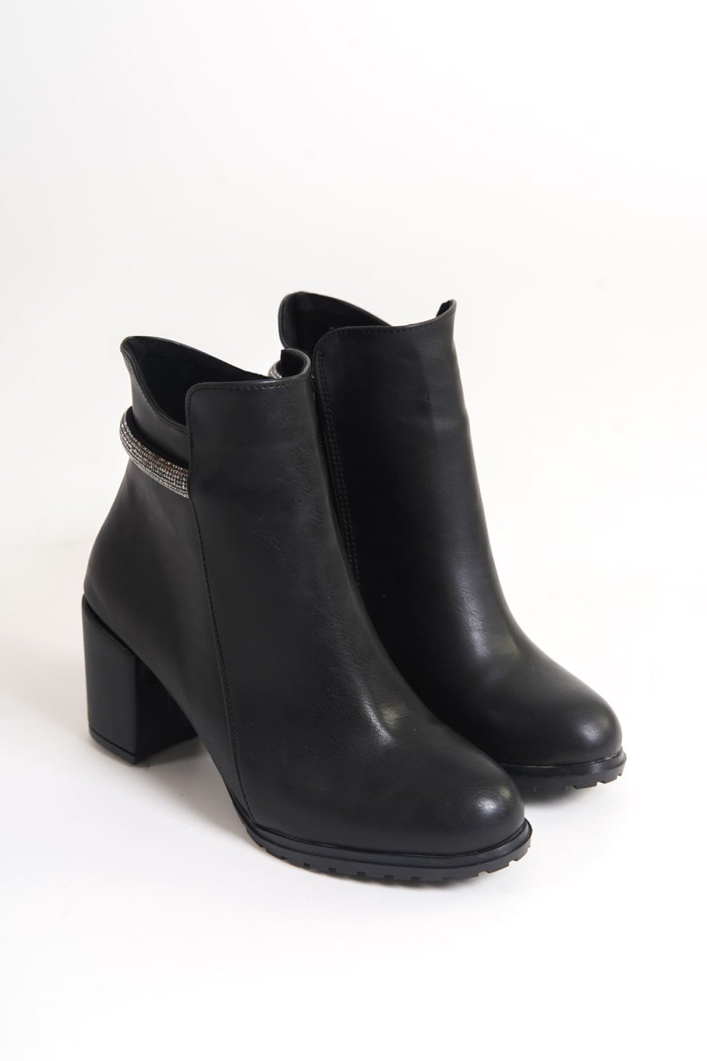 LIA Fermuarlı Ortopedik Taban Taşlı Topuklu Kadın Bot CST - Siyah LIA Fermuarlı Ortopedik Taban Taşlı Topuklu Kadın Bot CST - Siyah