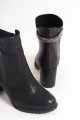LIA Fermuarlı Ortopedik Taban Taşlı Topuklu Kadın Bot CST - Siyah LIA Fermuarlı Ortopedik Taban Taşlı Topuklu Kadın Bot CST - Siyah