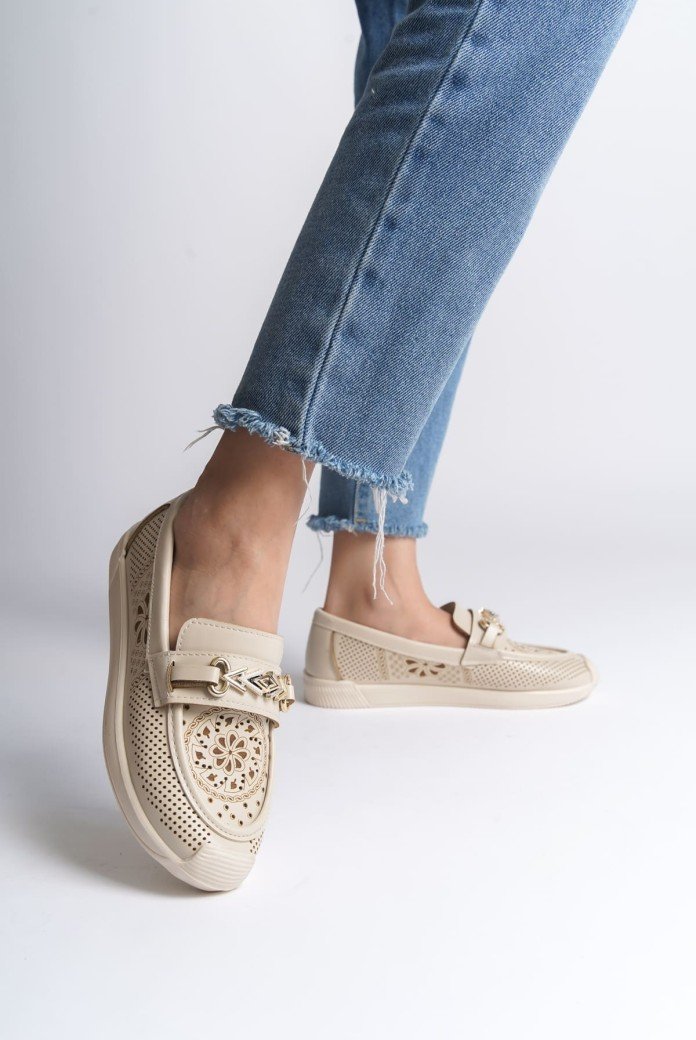 LILY Bağcıksız Ortopedik Rahat Taban Çiçek Desenli Kadın Babet Ayakkabı CKT - Krem