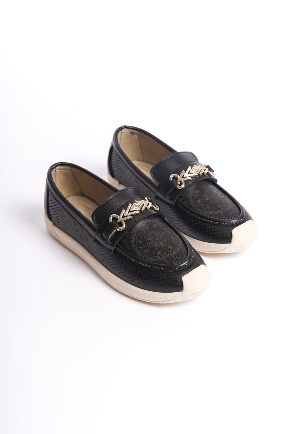 LILY Bağcıksız Ortopedik Rahat Taban Çiçek Desenli Kadın Babet Ayakkabı CKT - Siyah LILY Bağcıksız Ortopedik Rahat Taban Çiçek Desenli Kadın Babet Ayakkabı CKT - Siyah