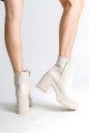 LISSE Fermuarlı Ortopedik Taban Kalın Topuklu Kadın Bot CKT - Krem