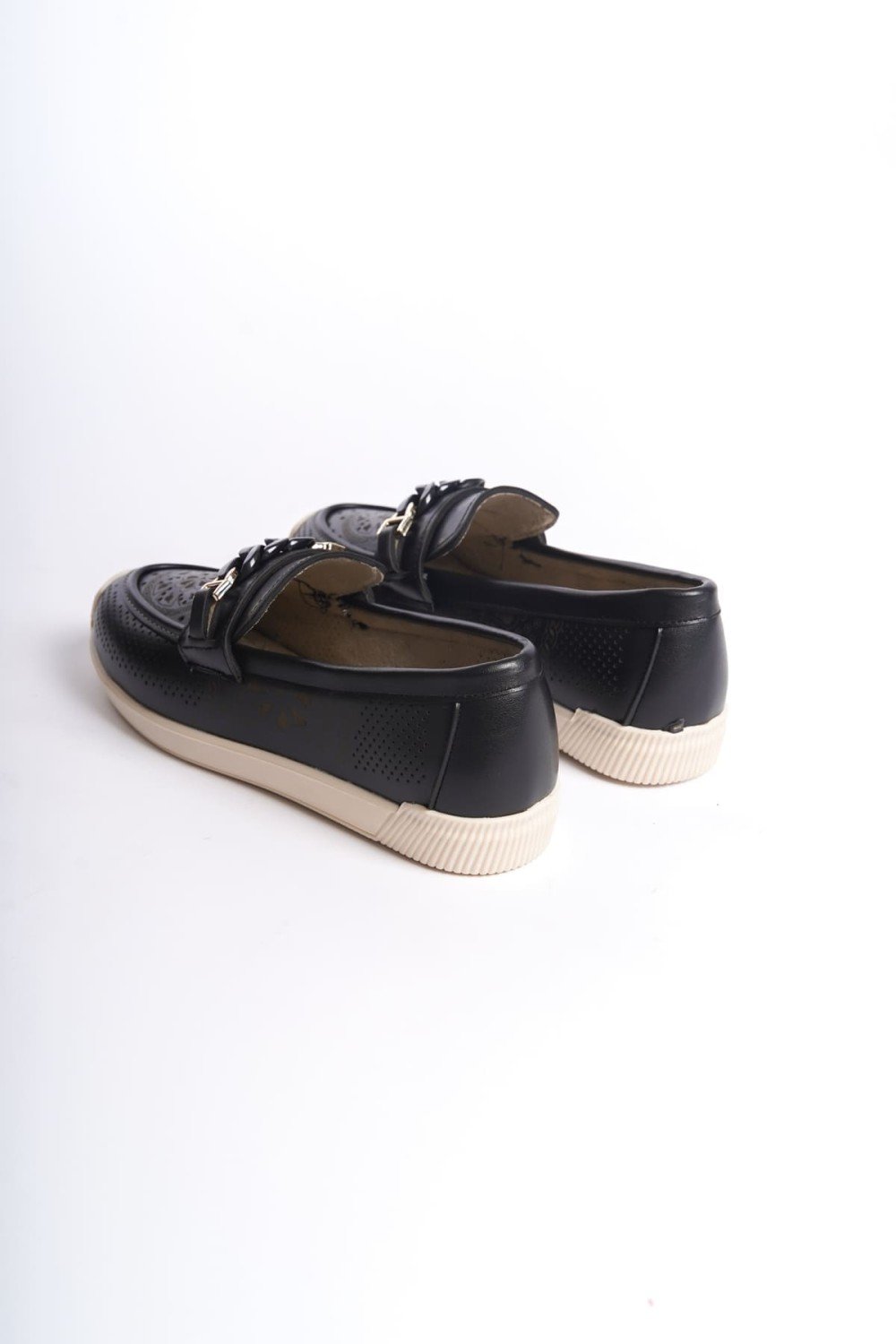 LIZY Bağcıksız Ortopedik Rahat Taban Çiçek Desenli Kadın Babet Ayakkabı CKT - Siyah LIZY Bağcıksız Ortopedik Rahat Taban Çiçek Desenli Kadın Babet Ayakkabı CKT - Siyah