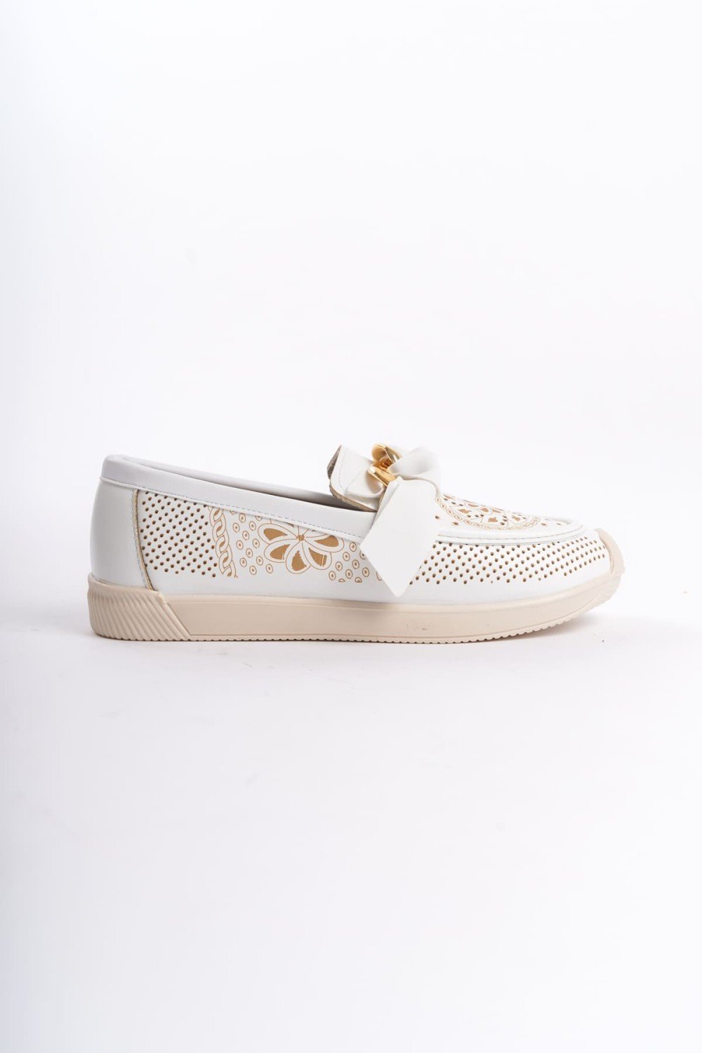 LYDIA Bağcıksız Ortopedik Rahat Taban Çiçek Desenli Kadın Babet Ayakkabı CKT - Beyaz LYDIA Bağcıksız Ortopedik Rahat Taban Çiçek Desenli Kadın Babet Ayakkabı CKT - Beyaz