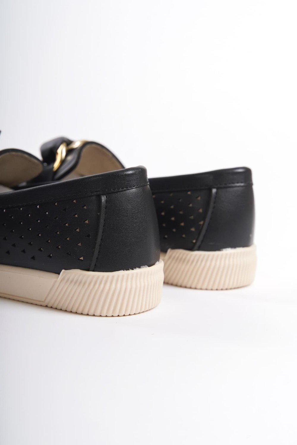 LYDIA Bağcıksız Ortopedik Rahat Taban Kalp Desenli Kadın Babet Ayakkabı CKT - Siyah LYDIA Bağcıksız Ortopedik Rahat Taban Kalp Desenli Kadın Babet Ayakkabı CKT - Siyah