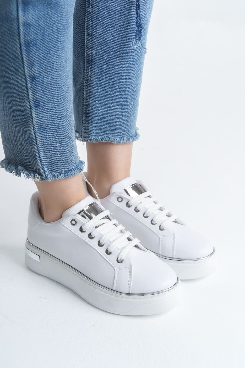 MINA Bağcıklı Ortopedik Taban Kadın Sneaker Spor Ayakkabı  CBT - Beyaz/Gümüş