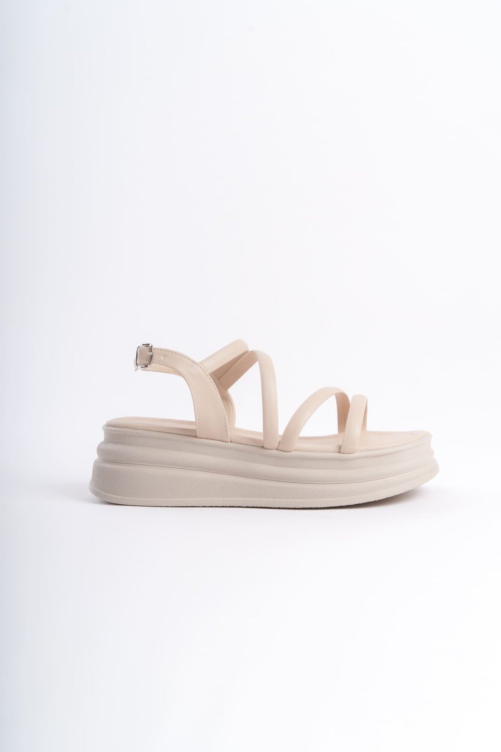 NATALIE İnce Tokalı Şerit Detaylı Ortopedik Taban Kadın Sandalet CKT - Krem NATALIE İnce Tokalı Şerit Detaylı Ortopedik Taban Kadın Sandalet CKT - Krem