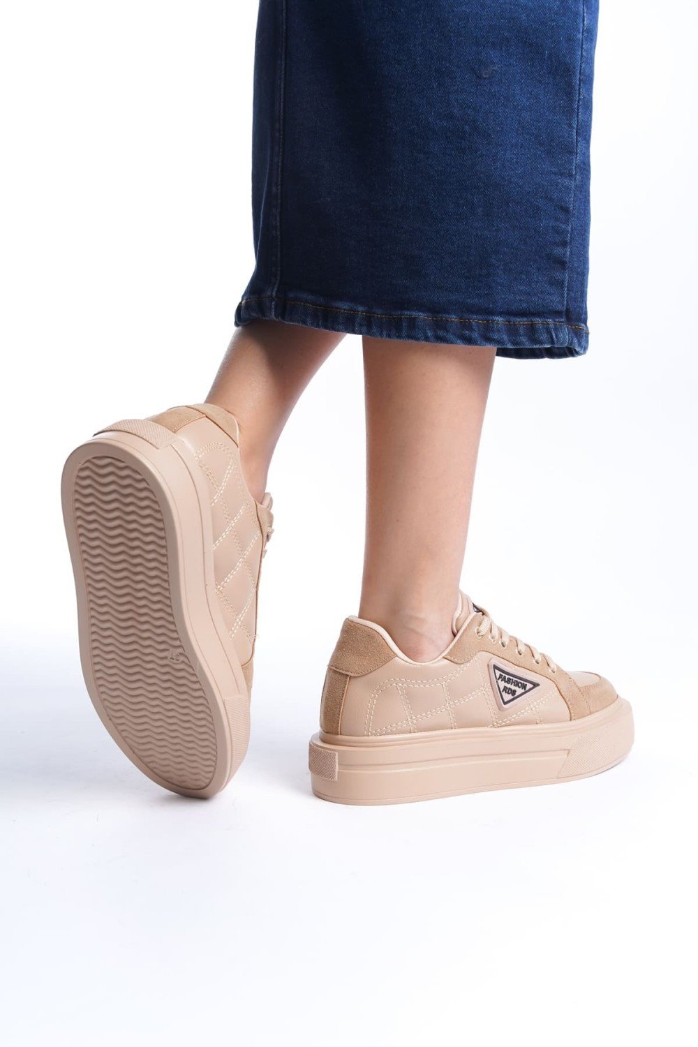 PRAG Bağcıklı Ortopedik Taban Desenli Kadın Sneaker Spor Ayakkabı CTT - Ten PRAG Bağcıklı Ortopedik Taban Desenli Kadın Sneaker Spor Ayakkabı CTT - Ten