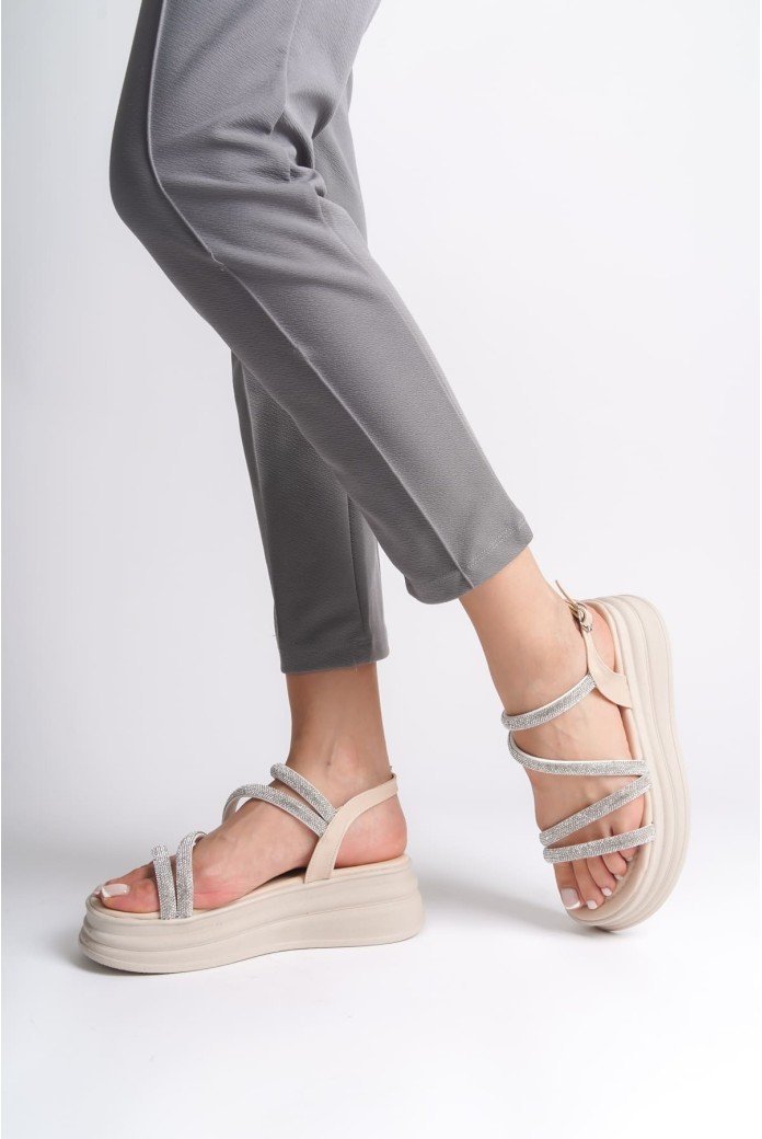RILEY İnce Tokalı Taşlı Şeritli Ortopedik Taban Kadın Sandalet  CKT - Krem