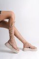SAMANTHA Bilekten Bağlamalı Ortopedik Taban Kadın Terlik CKT - Krem SAMANTHA Bilekten Bağlamalı Ortopedik Taban Kadın Terlik CKT - Krem