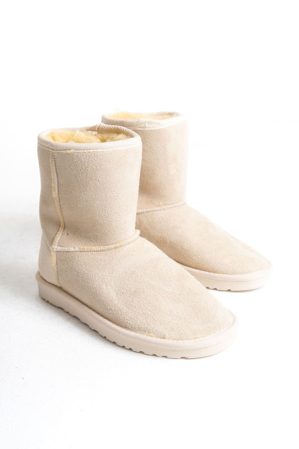 SELINA Bağcıksız Düz Taban İçi Kürklü Süet Kadın Bot SKT - Krem SELINA Bağcıksız Düz Taban İçi Kürklü Süet Kadın Bot SKT - Krem