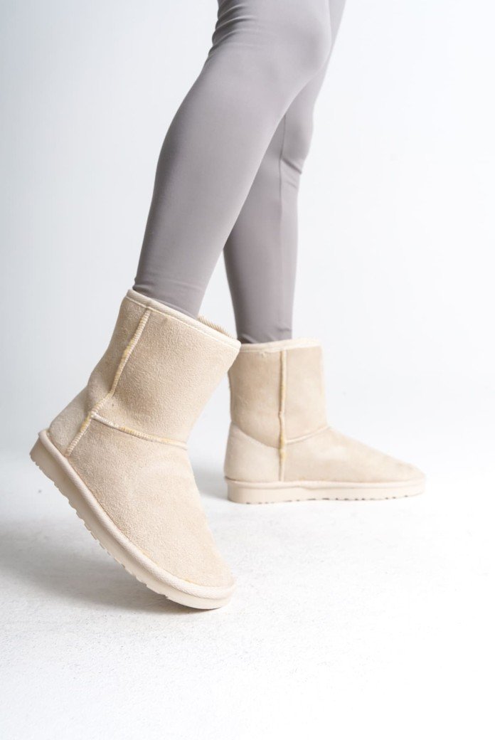 SELINA Bağcıksız Düz Taban İçi Kürklü Süet Kadın Bot  SKT - Krem