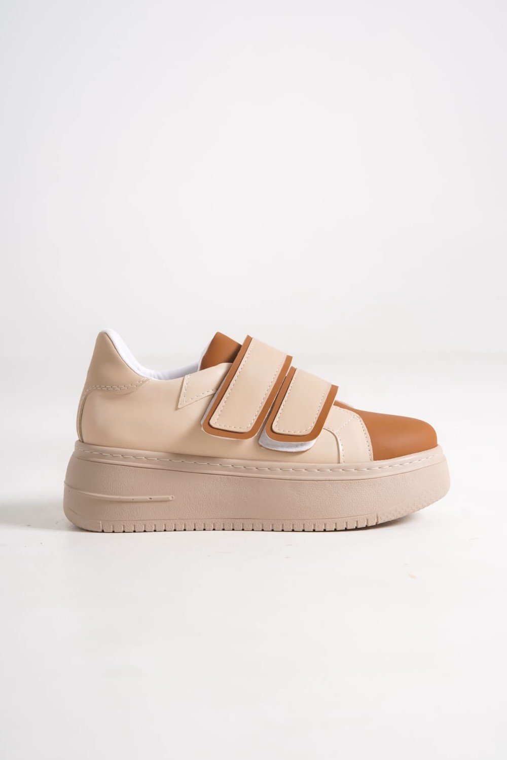 VALENCIA Bağcıksız Cırt Cırtlı Ortopedik Taban Kadın Sneaker Spor Ayakkabı CTT - Ten/Kahve VALENCIA Bağcıksız Cırt Cırtlı Ortopedik Taban Kadın Sneaker Spor Ayakkabı CTT - Ten/Kahve