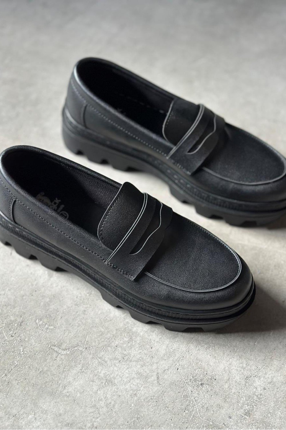 KN779 Knack Yüksek Taban Klasik Ayakkabı Siyah (Siyah Taban)