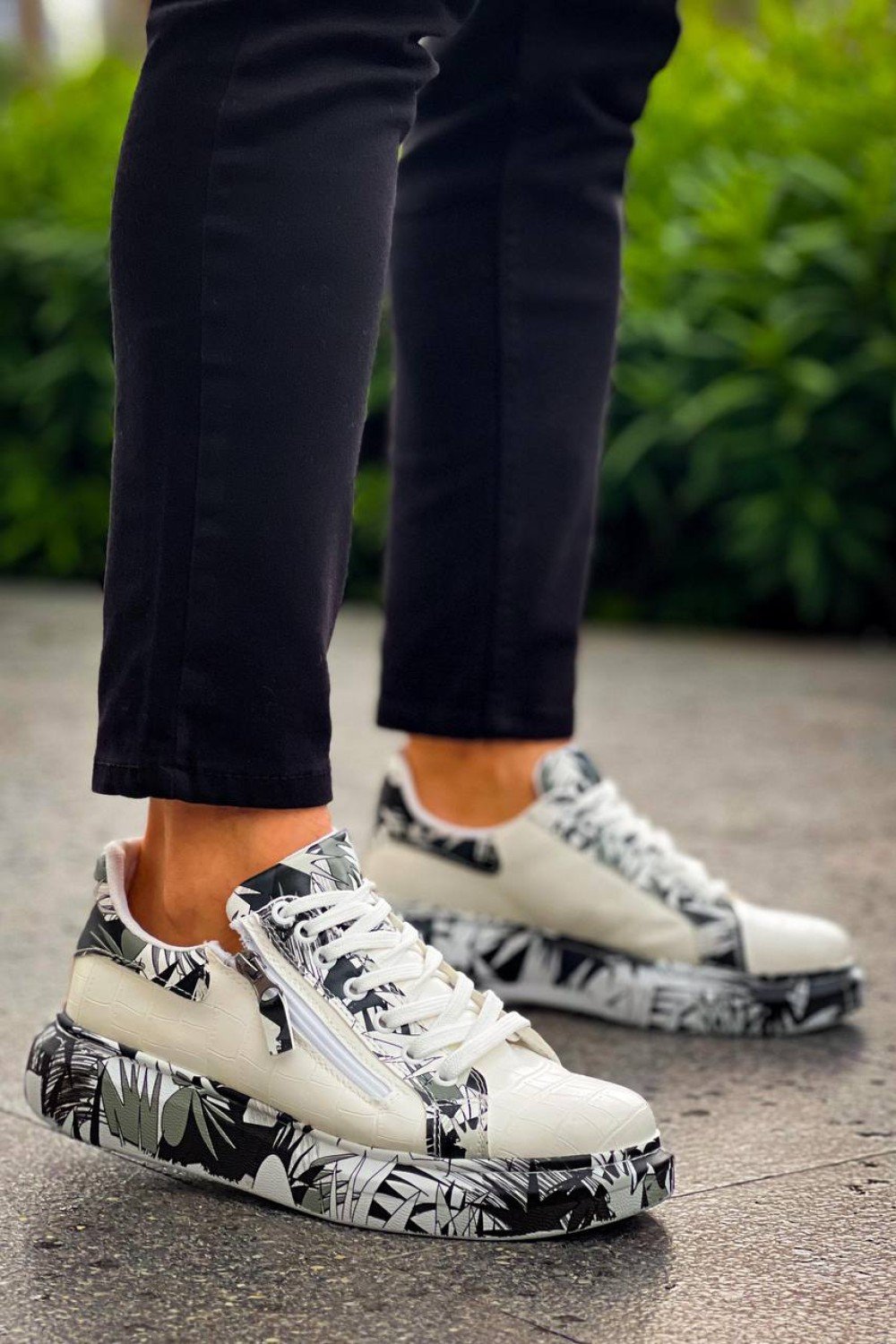 KB-02 Kuback Bağcıklı Crocodile Beyaz Siyah Günlük Erkek Ayakkabı KB-02 Kuback Bağcıklı Crocodile Beyaz Siyah Günlük Erkek Ayakkabı