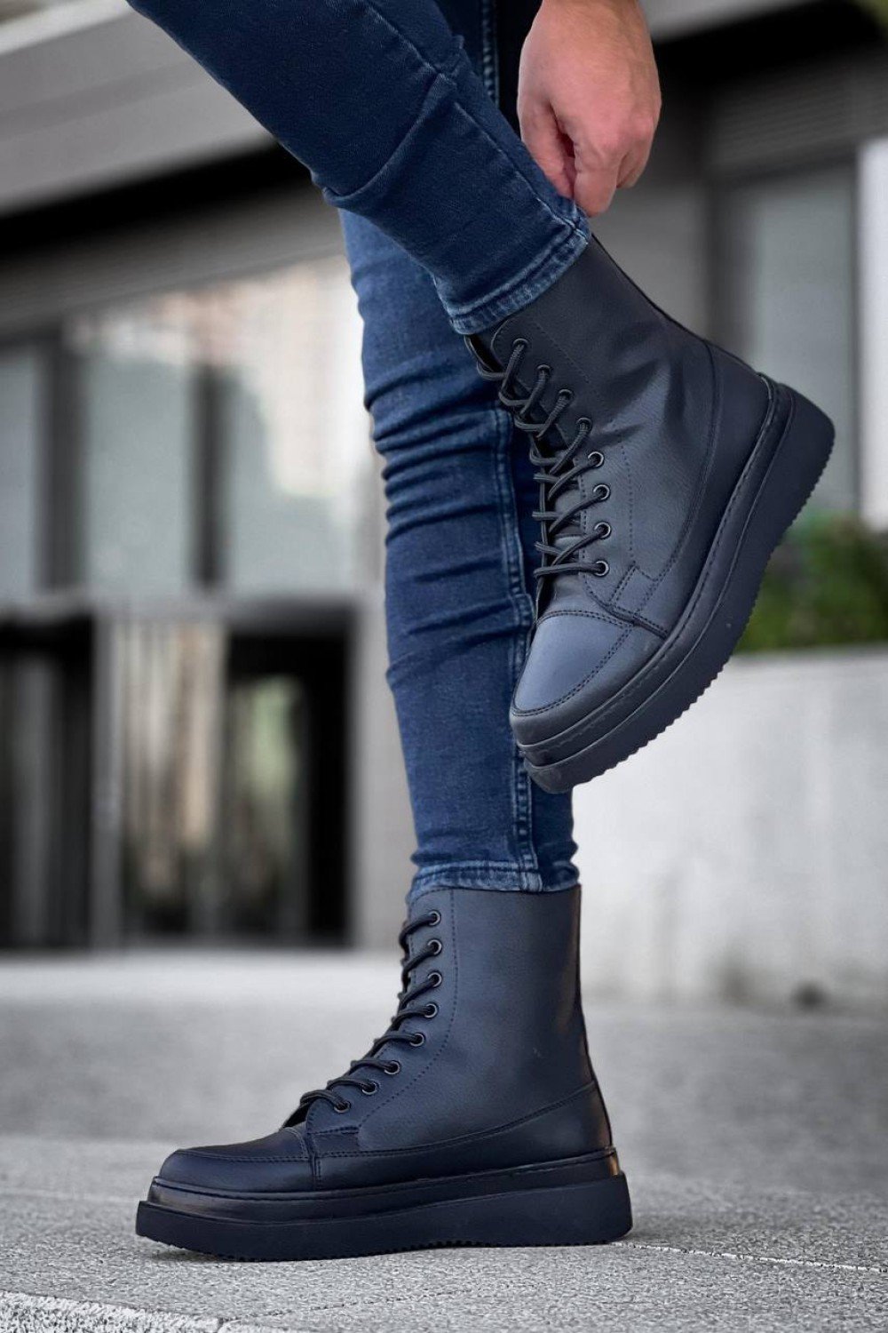 KB-0991 Kuback Siyah Cilt Siyah Yüksek Taban Bağcıklı Postal Bot KB-0991 Kuback Siyah Cilt Siyah Yüksek Taban Bağcıklı Postal Bot