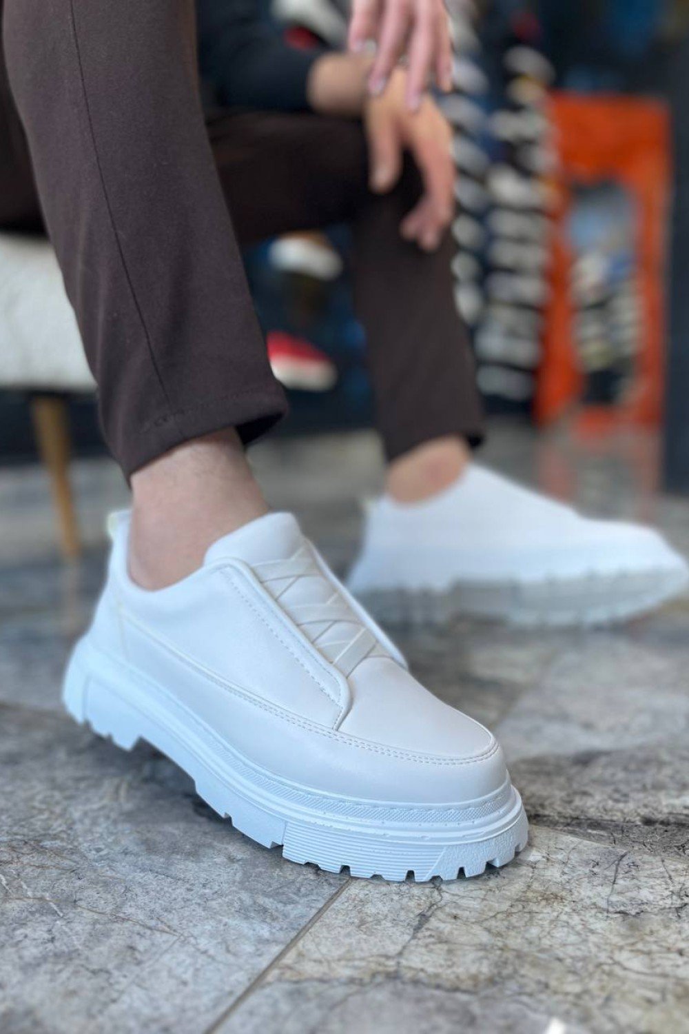 KB-703 Kuback Beyaz Cilt Lastikli Günlük Erkek Ayakkabı