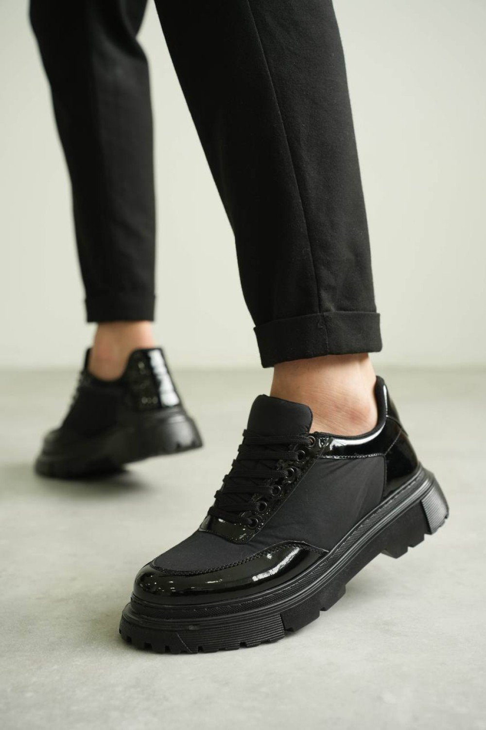 KB-X201 Kuback Kömür Rugan Paraşüt Günlük Erkek Ayakkabı KB-X201 Kuback Kömür Rugan Paraşüt Günlük Erkek Ayakkabı