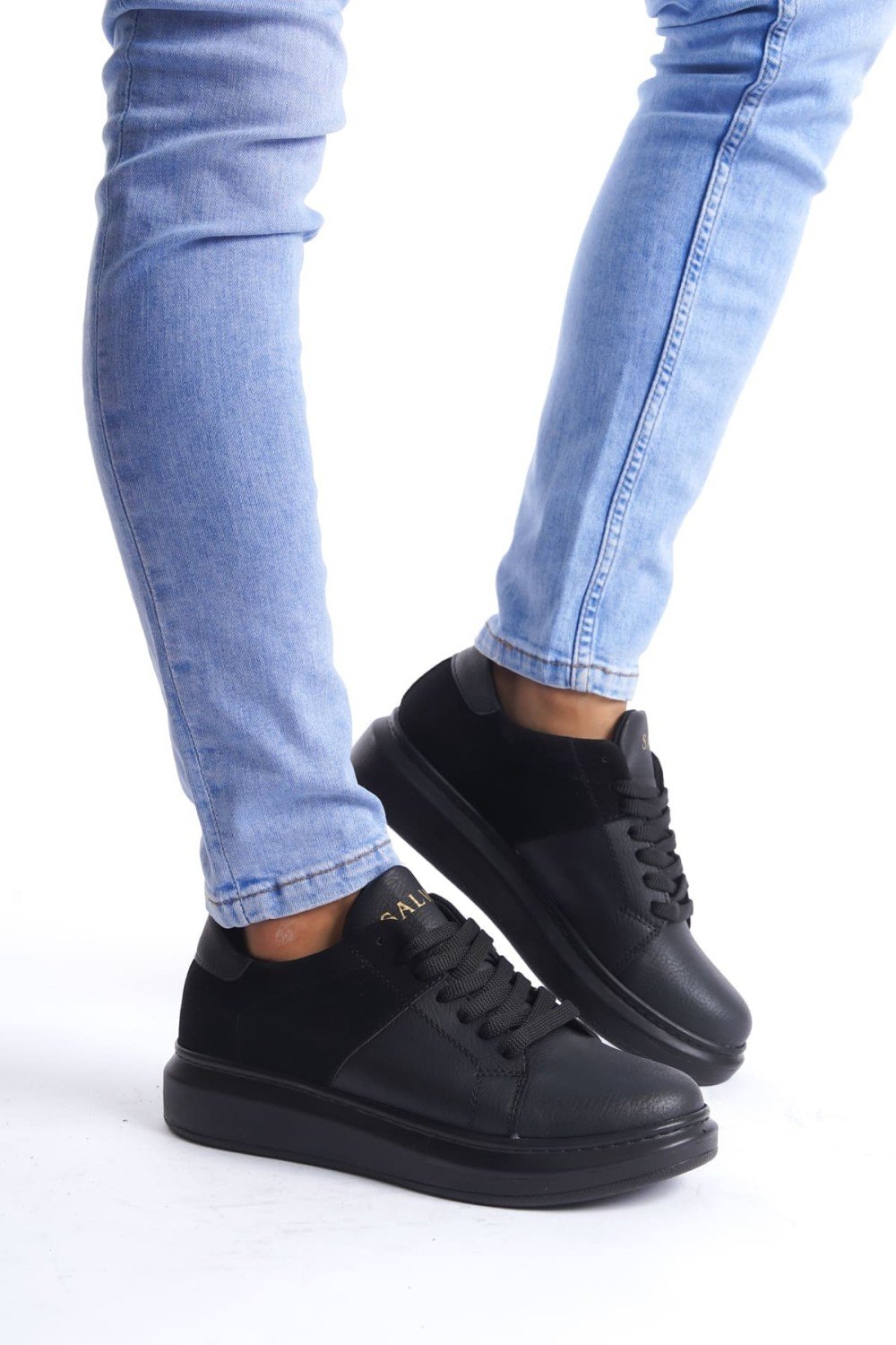 SLW151 Boost Bağcıklı Cilt Süet Erkek Günlük Sneaker Ayakkabı CSST - Siyah SLW151 Boost Bağcıklı Cilt Süet Erkek Günlük Sneaker Ayakkabı CSST - Siyah