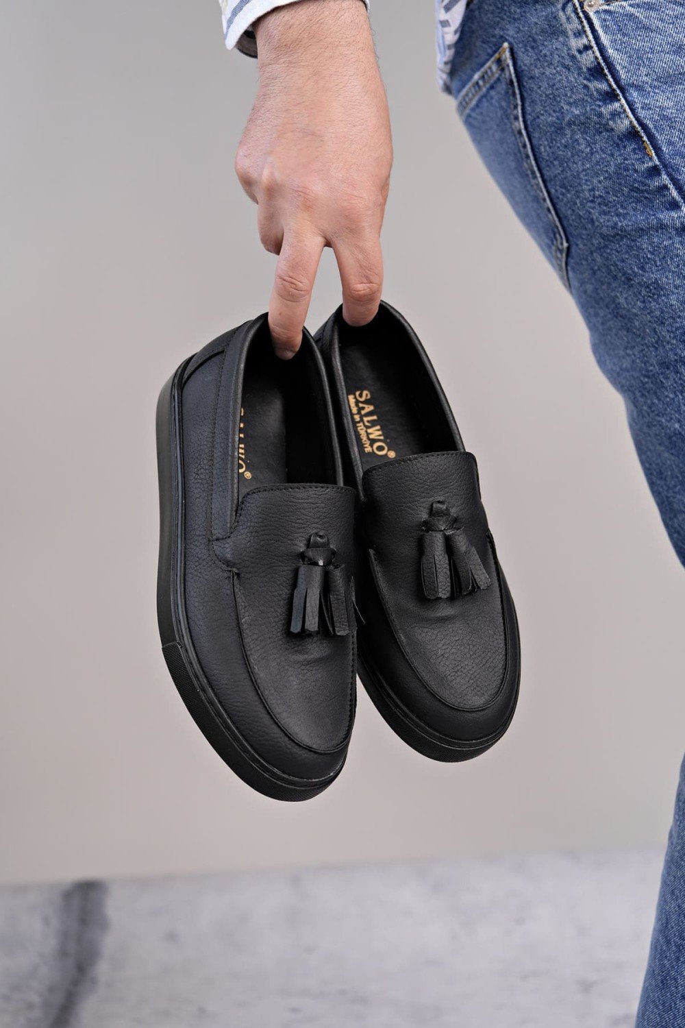 SLW153 Bloom Bağcıksız Püsküllü Cilt Erkek Günlük Spor Klasik Ayakkabı CST - Siyah SLW153 Bloom Bağcıksız Püsküllü Cilt Erkek Günlük Spor Klasik Ayakkabı CST - Siyah