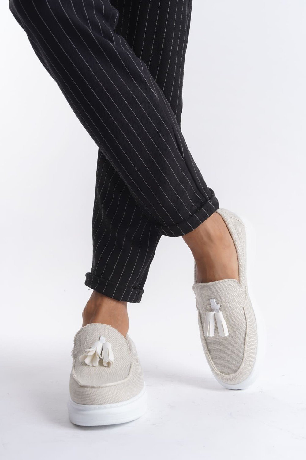 SLW154 Blaze Bağcıksız Püsküllü Keten Erkek Günlük Spor Klasik Ayakkabı KBT - Beyaz SLW154 Blaze Bağcıksız Püsküllü Keten Erkek Günlük Spor Klasik Ayakkabı KBT - Beyaz