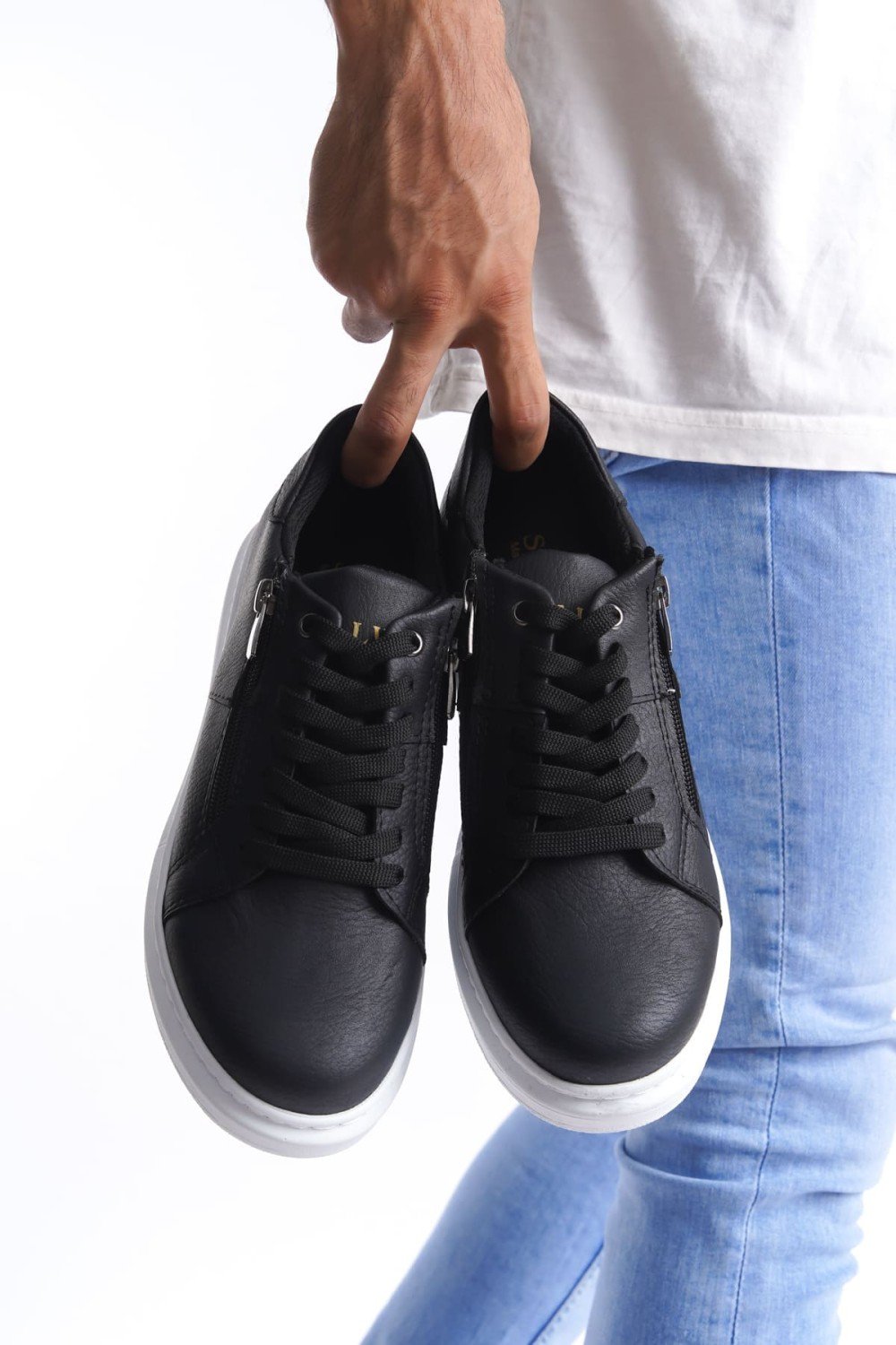 SLW155 Warrior Bağcıklı ve Fermuarlı Cilt Erkek Günlük Sneaker Ayakkabı CBT - Siyah SLW155 Warrior Bağcıklı ve Fermuarlı Cilt Erkek Günlük Sneaker Ayakkabı CBT - Siyah