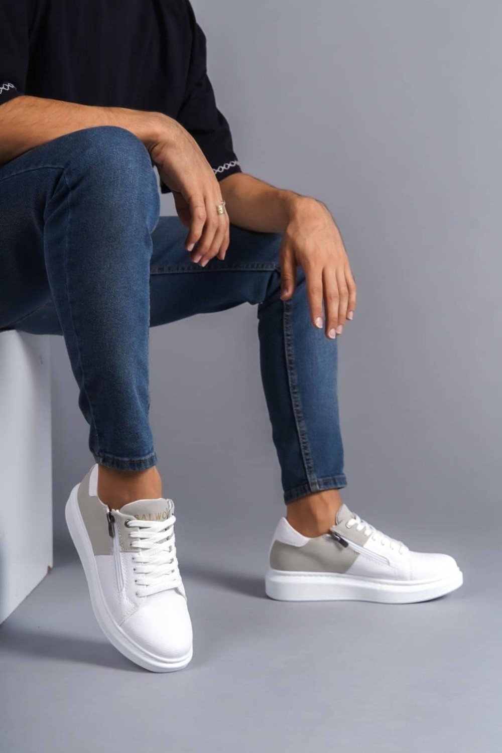 SLW155 Warrior Bağcıklı ve Fermuarlı Cilt Süet Erkek Günlük Sneaker Ayakkabı CSBT - Beyaz/Gri SLW155 Warrior Bağcıklı ve Fermuarlı Cilt Süet Erkek Günlük Sneaker Ayakkabı CSBT - Beyaz/Gri