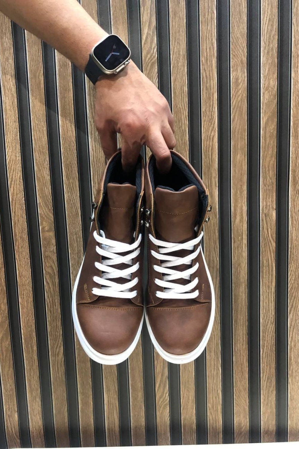 SLW202 Toronto Bağcıklı Cilt Erkek Spor Bot BT - Taba SLW202 Toronto Bağcıklı Cilt Erkek Spor Bot BT - Taba