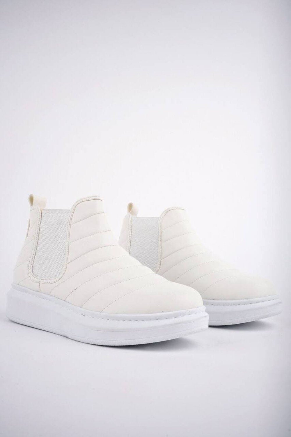 SLW205 Boston Bağcıksız Cilt Erkek Spor Bot BT - Beyaz SLW205 Boston Bağcıksız Cilt Erkek Spor Bot BT - Beyaz