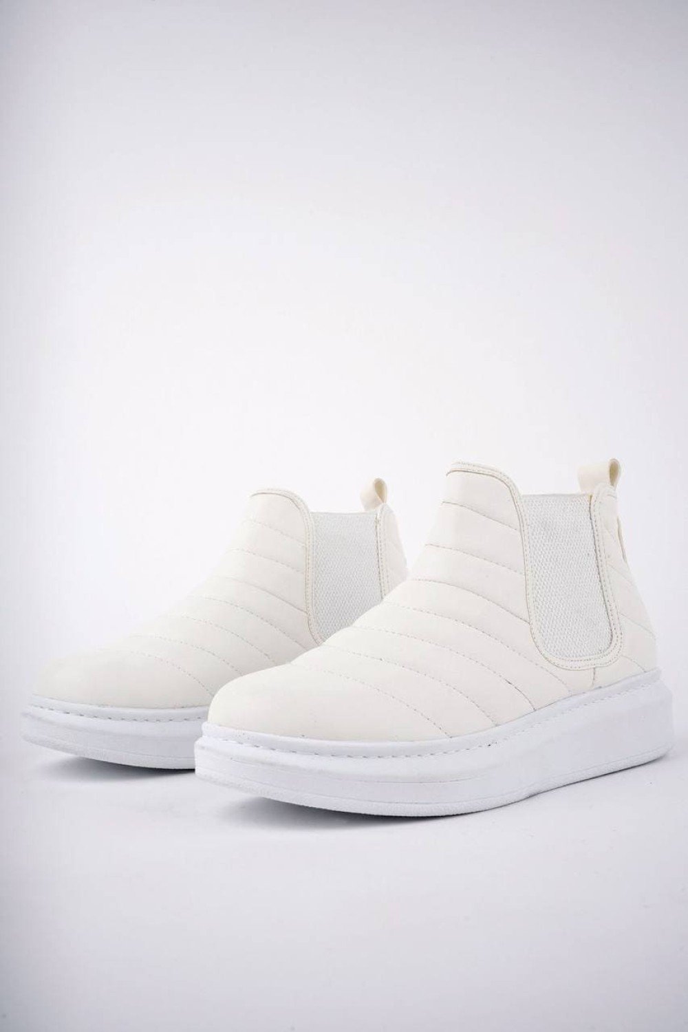 SLW205 Boston Bağcıksız Cilt Erkek Spor Bot BT - Beyaz SLW205 Boston Bağcıksız Cilt Erkek Spor Bot BT - Beyaz