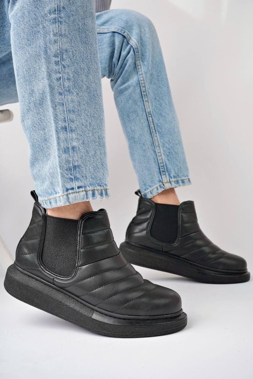 SLW205 Boston Bağcıksız Cilt Erkek Spor Bot ST - Siyah SLW205 Boston Bağcıksız Cilt Erkek Spor Bot ST - Siyah