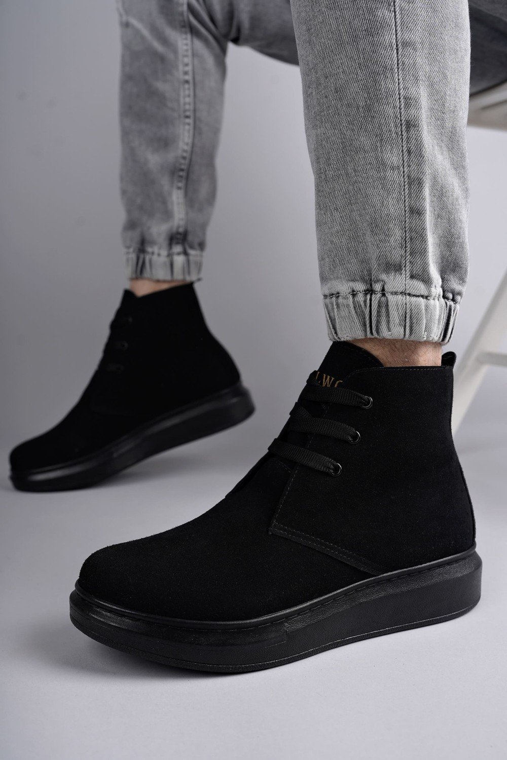 SLW207 Oslo Bağcıklı Süet Erkek Günlük Spor Bot ST - Siyah SLW207 Oslo Bağcıklı Süet Erkek Günlük Spor Bot ST - Siyah